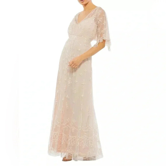 Mac Duggal
Sequined A-Line Gown‎ - Picture 1 of 7